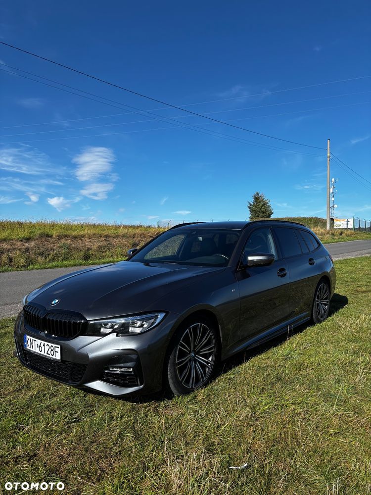 BMW Seria 3 330i - 1