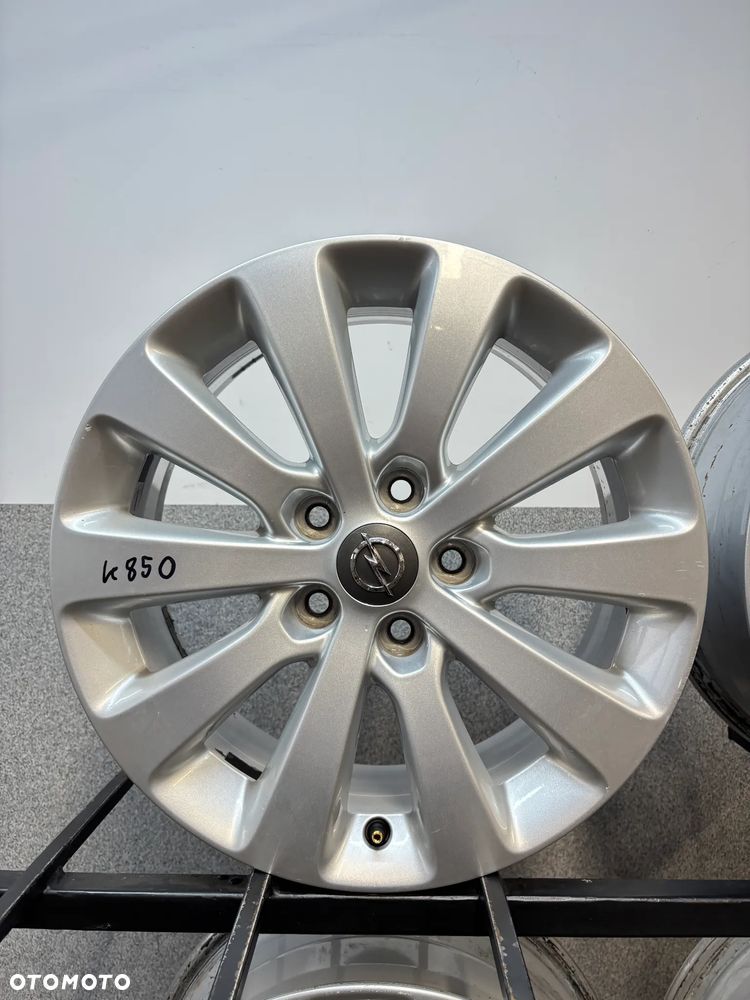 4 Felgi Alu. Opel Astra J, Insignia B,C Zafira C, 17", ET44 - 2