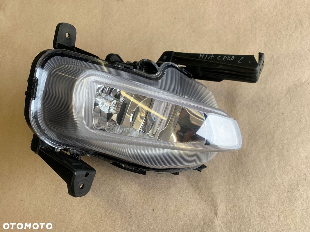 KIA CEED III 18- HALOGEN LEWY 99201-J7000 - 1