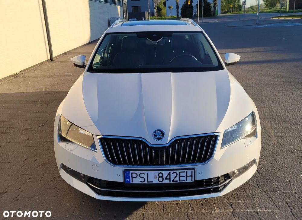 Skoda Superb 2.0 TDI 4x4 DSG L&K - 9