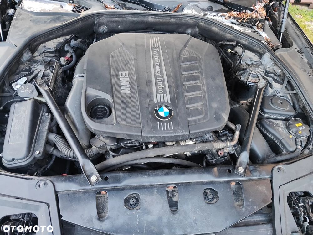 BMW Seria 5 530d xDrive - 7