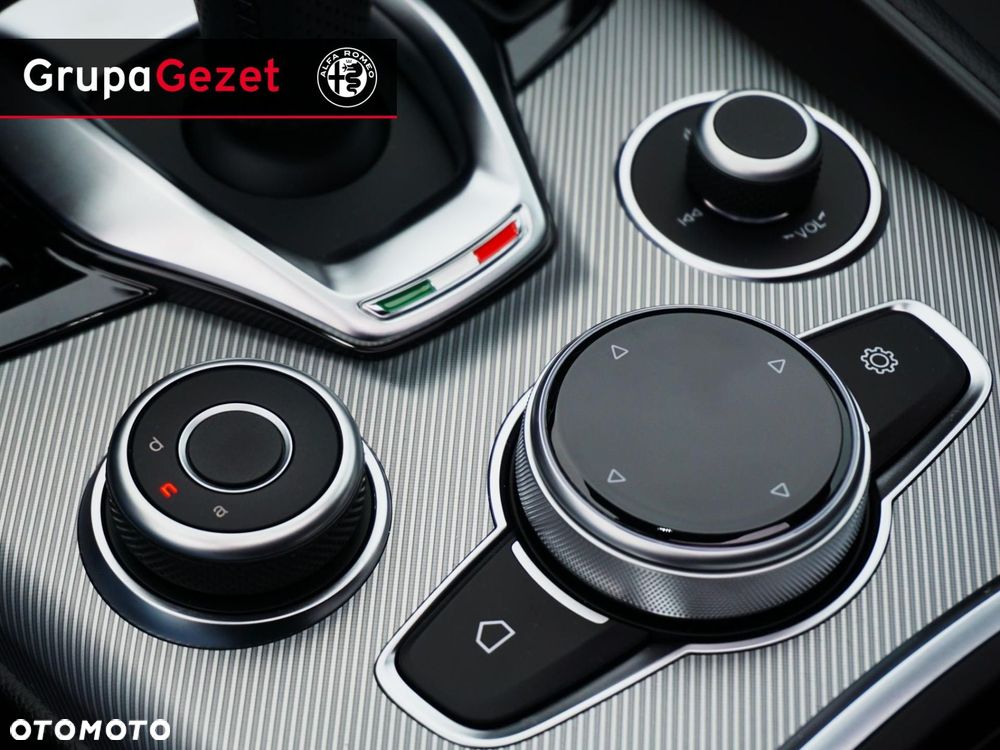 Alfa Romeo Giulia - 11