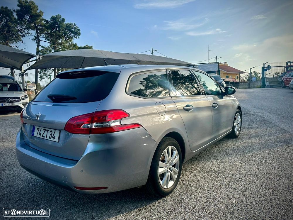 Peugeot 308 SW - 7