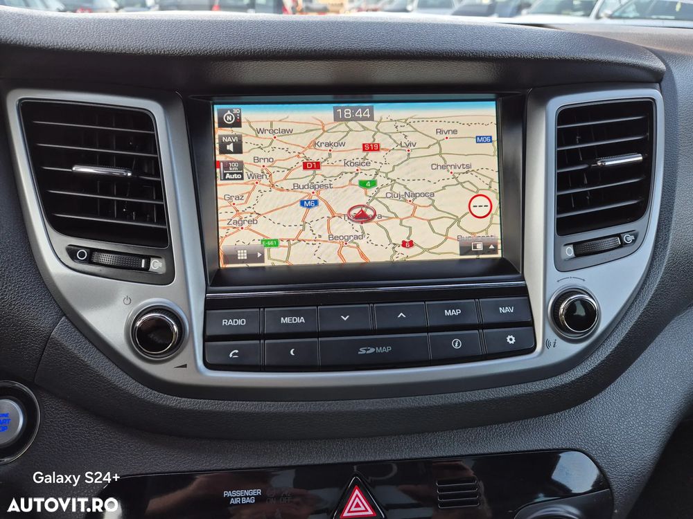 Hyundai Tucson 2.0 CRDI 4WD 6AT Premium+ - 19