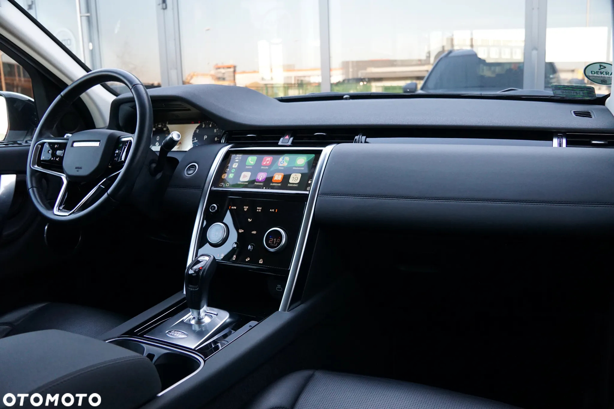 Land Rover Discovery Sport - 36