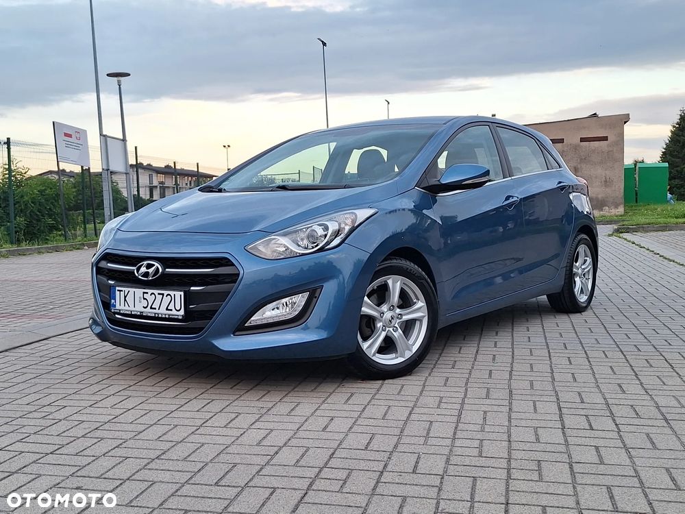 Hyundai i30 blue 1.6 GDI Trend - 32