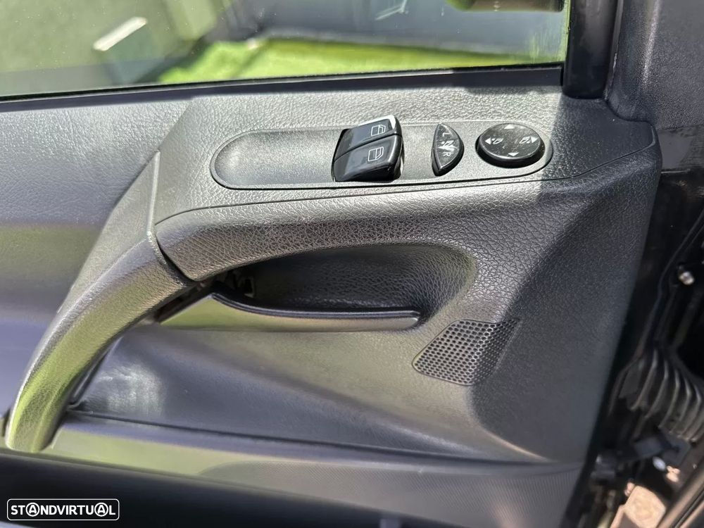 Mercedes-Benz Vito Compacta CREW - 28