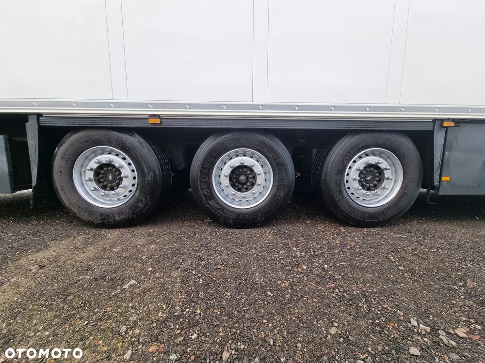 Schmitz Cargobull SCB*S3B - 17