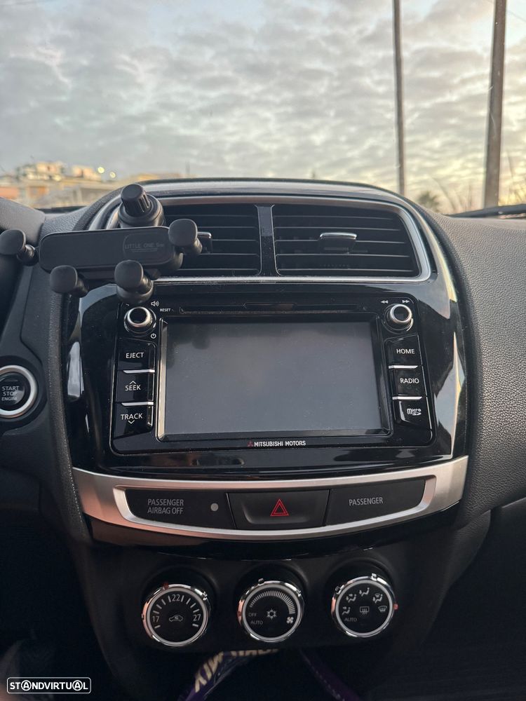 Mitsubishi ASX 1.6 MIVEC Intense - 11