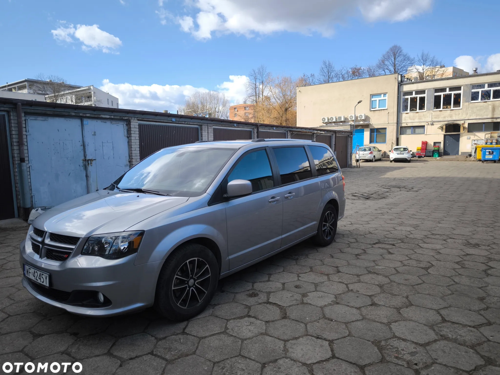 Dodge Grand Caravan - 6