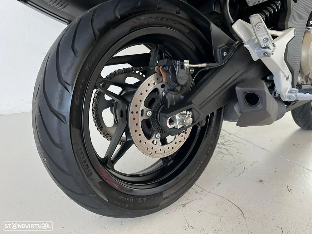 CF Moto 650MT - 15