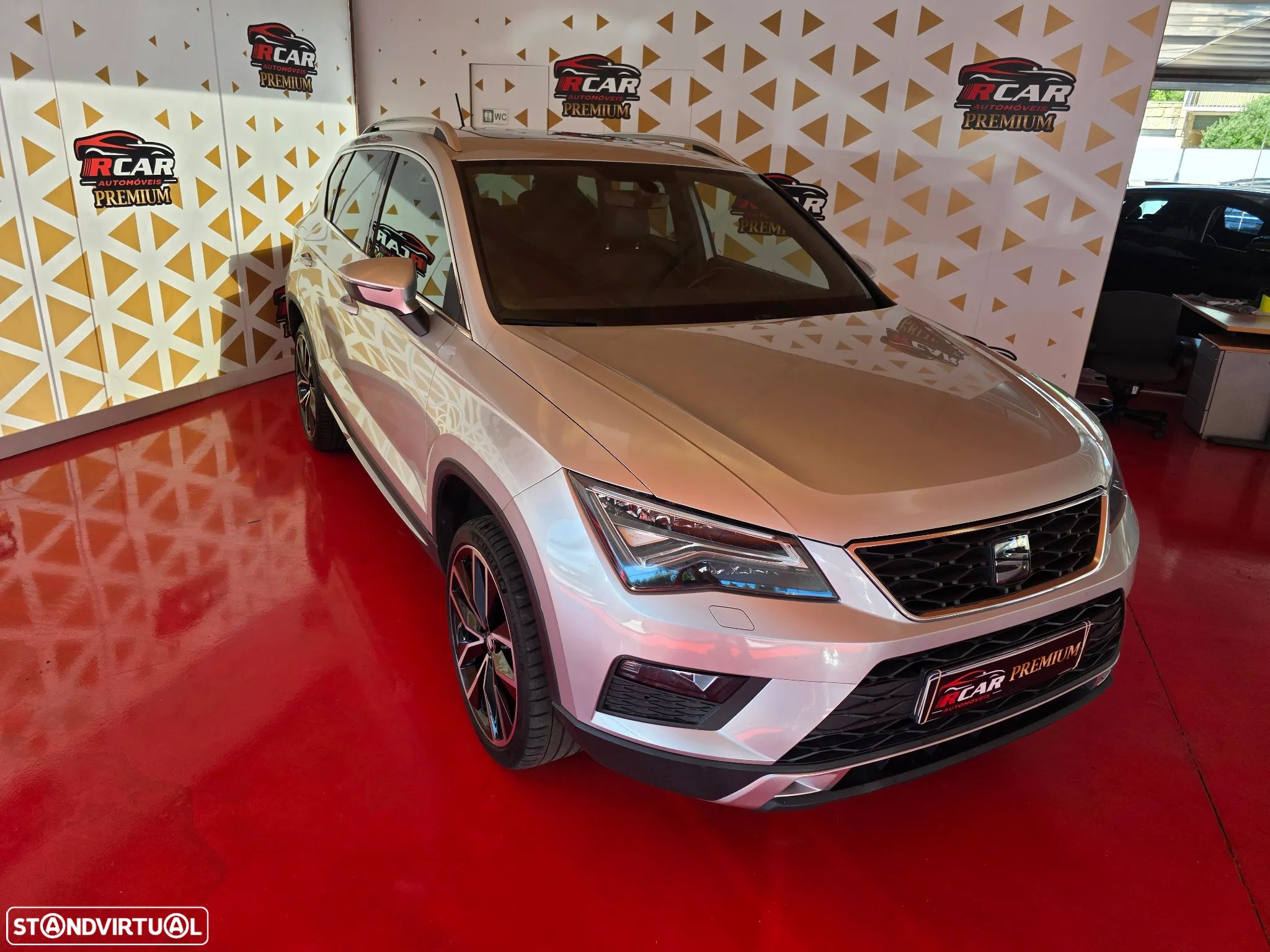 SEAT Ateca 2.0 TDI 4Drive DSG FR BLACK EDITION - 1