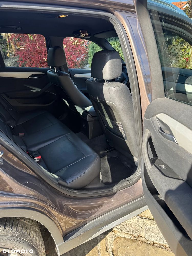 BMW X1 xDrive20d - 13