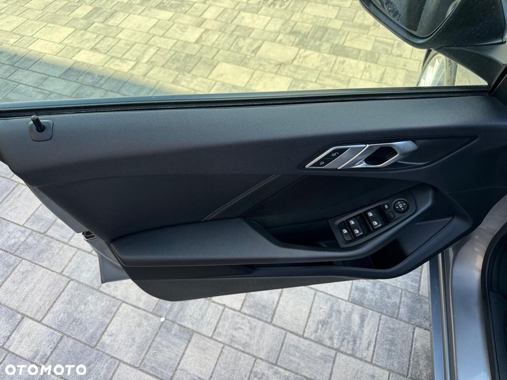 BMW Seria 2 220i Advantage sport - 10