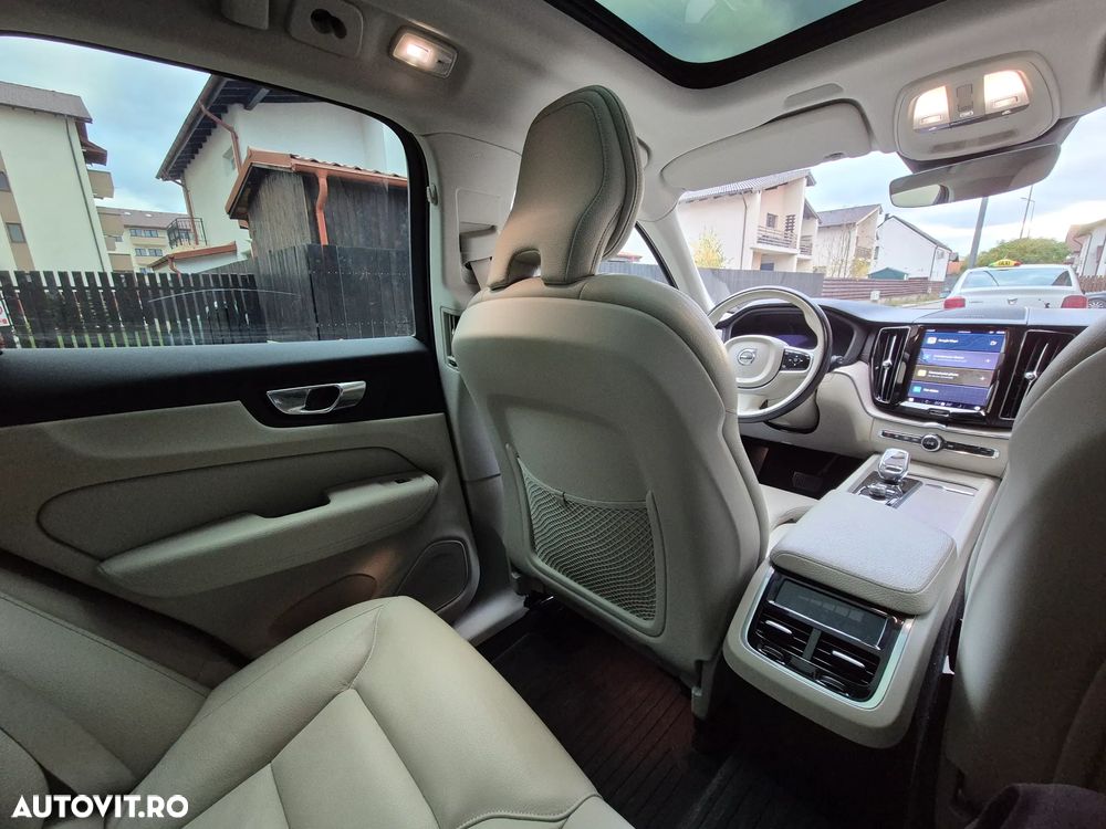 Volvo XC 60 B5 MHEV AWD Inscription - 9