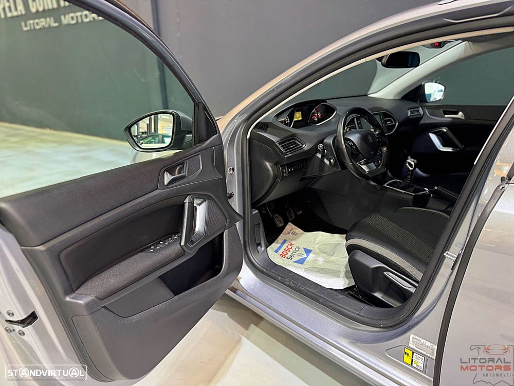 Peugeot 308 SW 1.6 e-HDi Active - 13