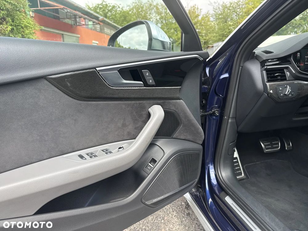 Audi S4 Avant - 11