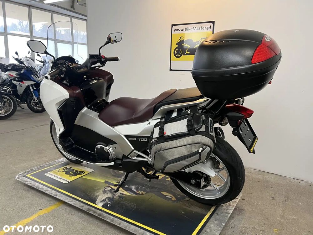 Honda NC - 6