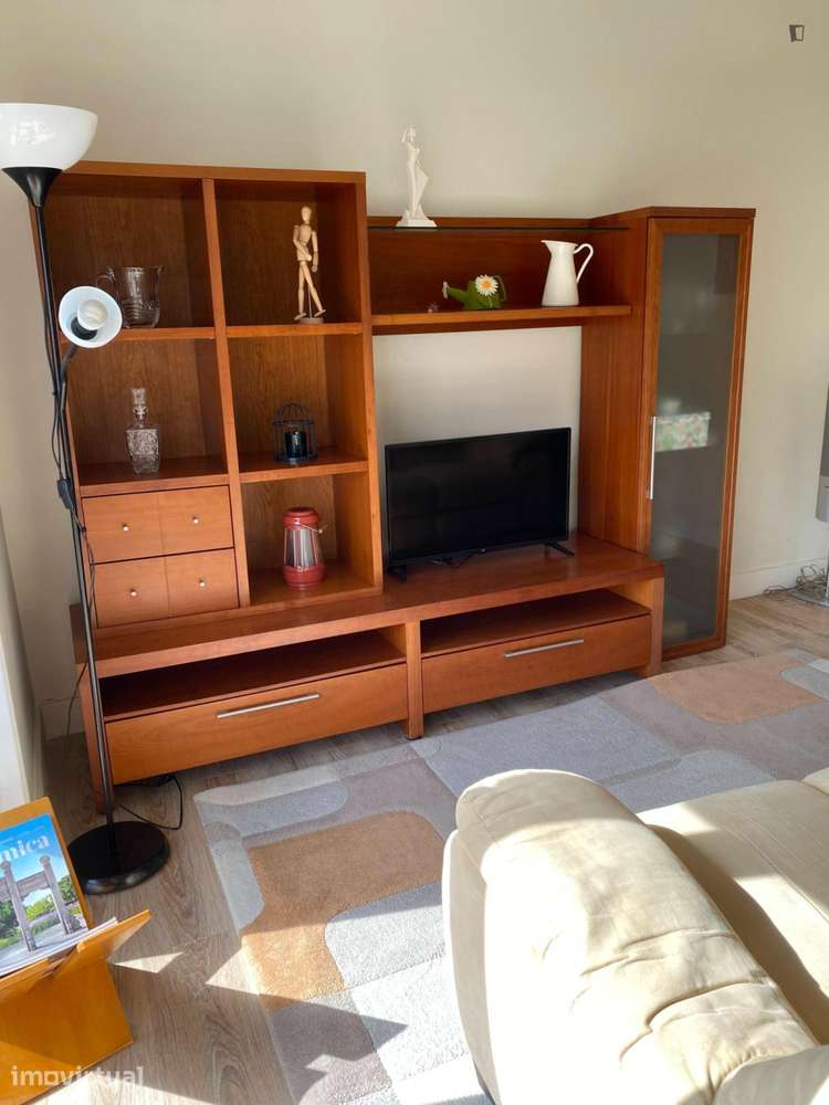 Apartamento com 2 quartos - localizado em Entrecampos Lisbon - Grande imagem: 2/20