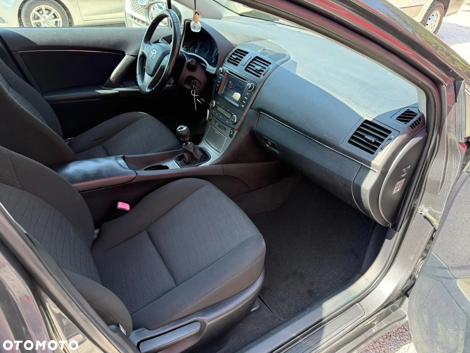 Toyota Avensis 2.0 Prestige NAVI - 7