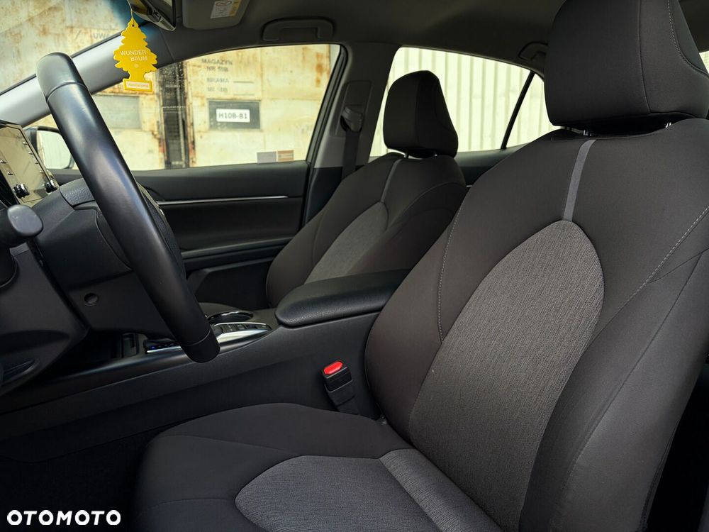 Toyota Camry 2.5 Hybrid Comfort CVT - 17