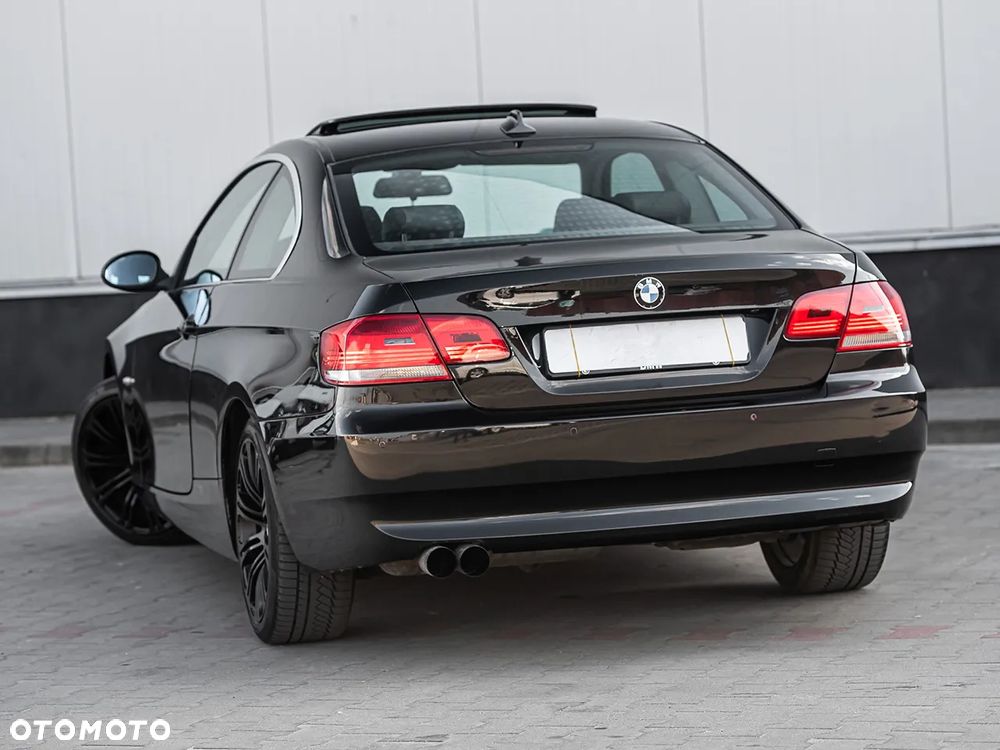 BMW Seria 3 325i - 8