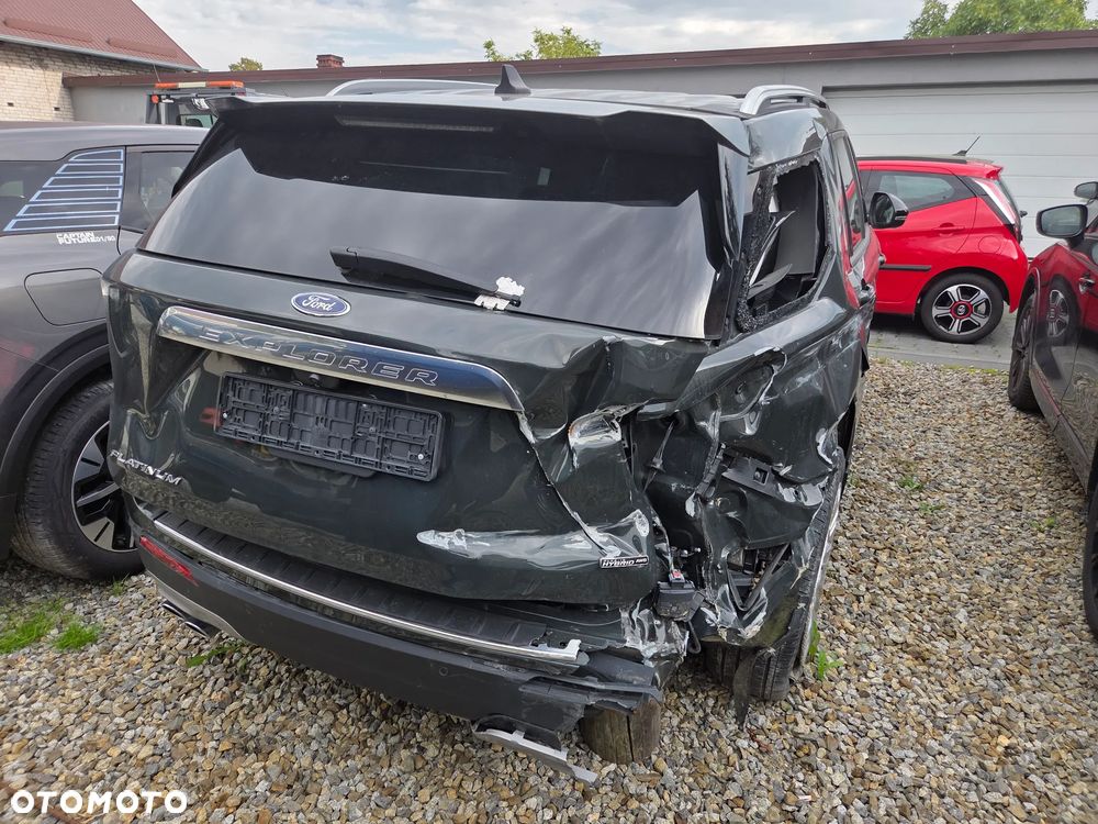 Ford Explorer EcoBoost Plug-in Hybrid ST-LINE - 4