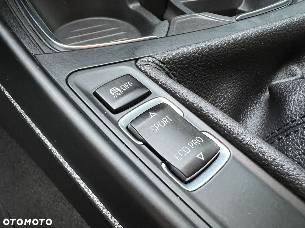 BMW Seria 1 118d Edition Metropolitan - 25