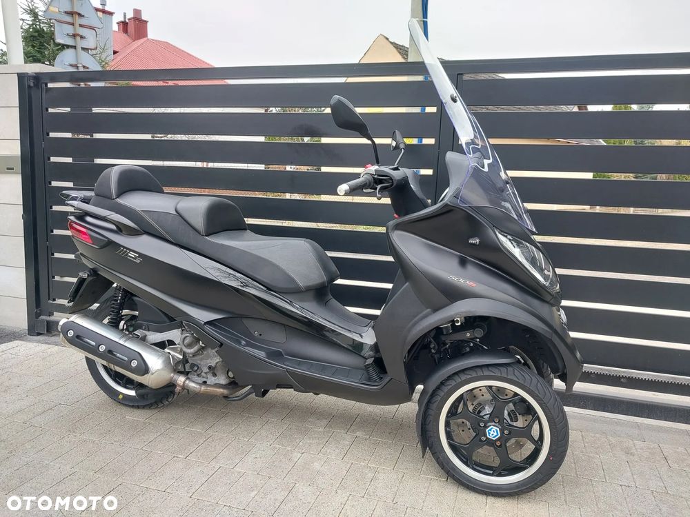 Piaggio MP-3 - 4