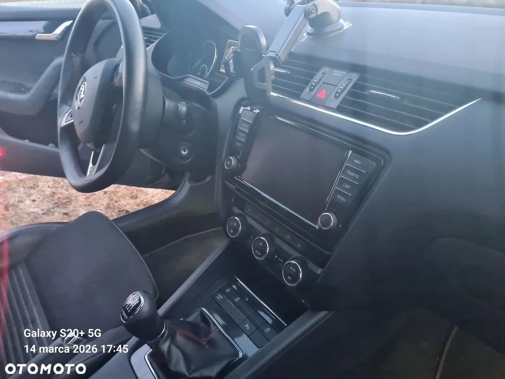 Skoda Octavia 2.0 TDI RS EU6 - 8