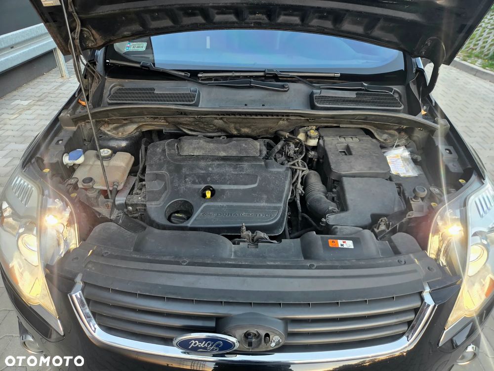 Ford Kuga - 18