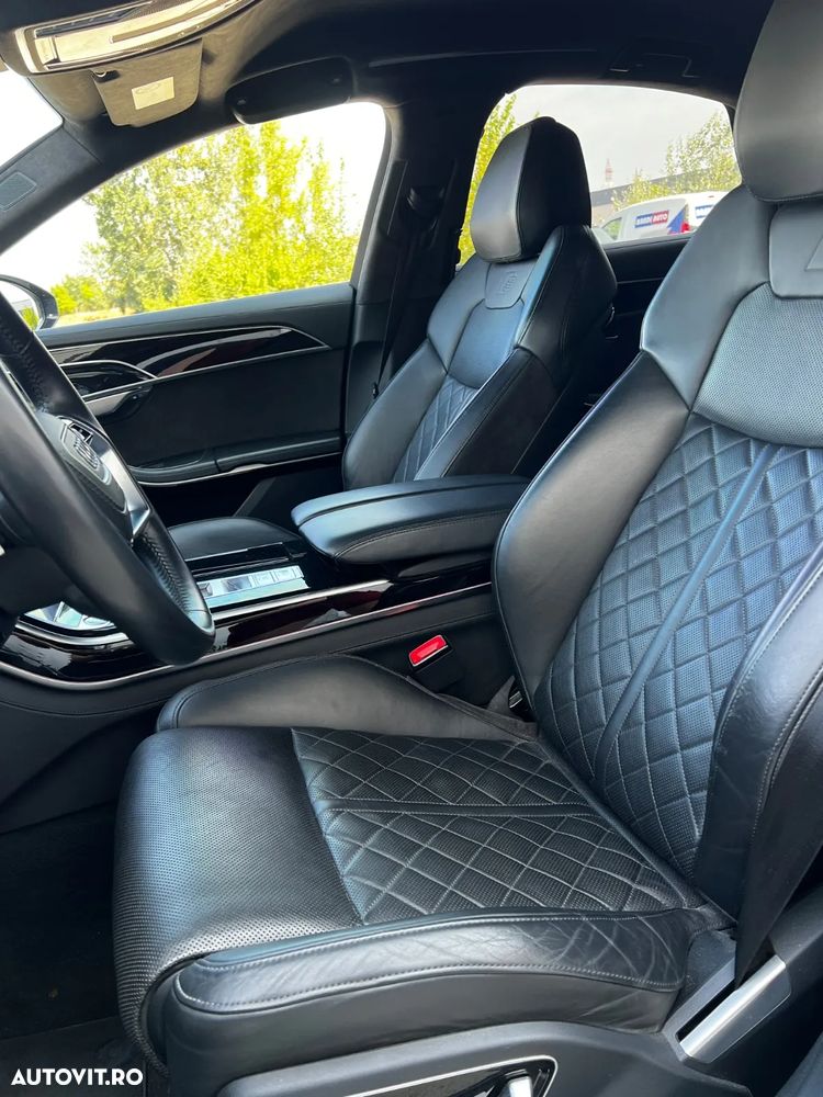 Audi A8 - 8