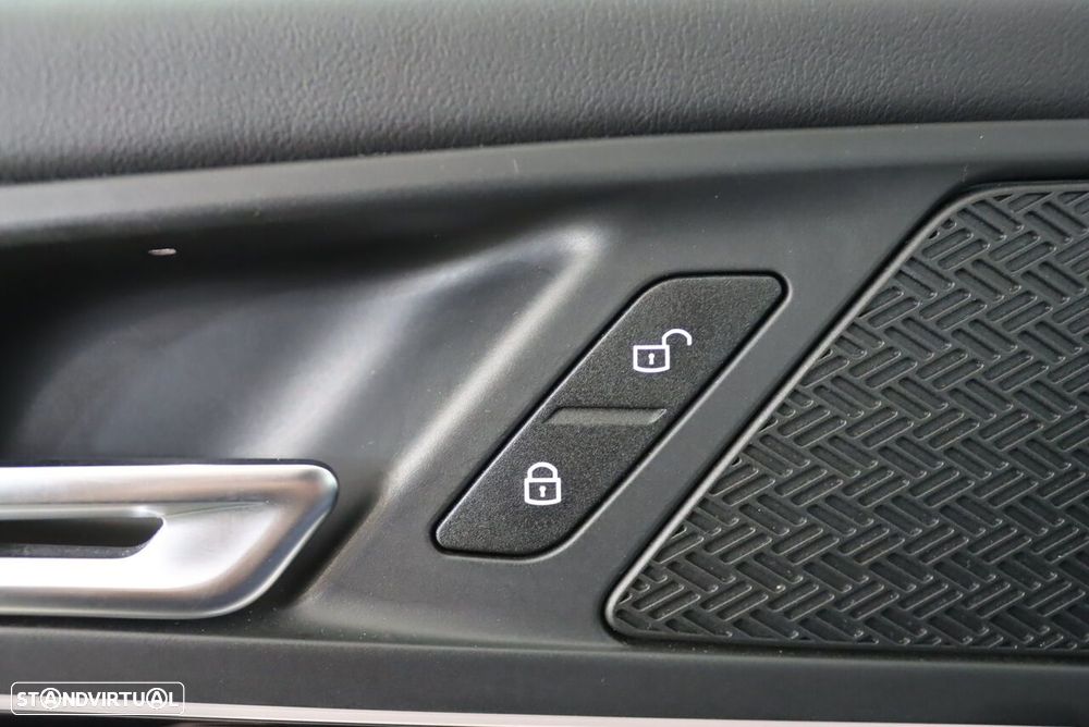 BMW iX1 xDrive30 xLine - 18