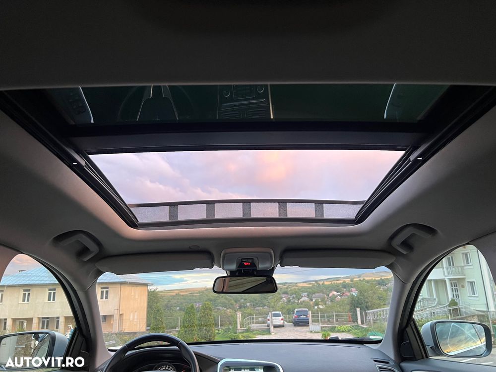 Volvo XC 60 D4 Geartronic Momentum - 13