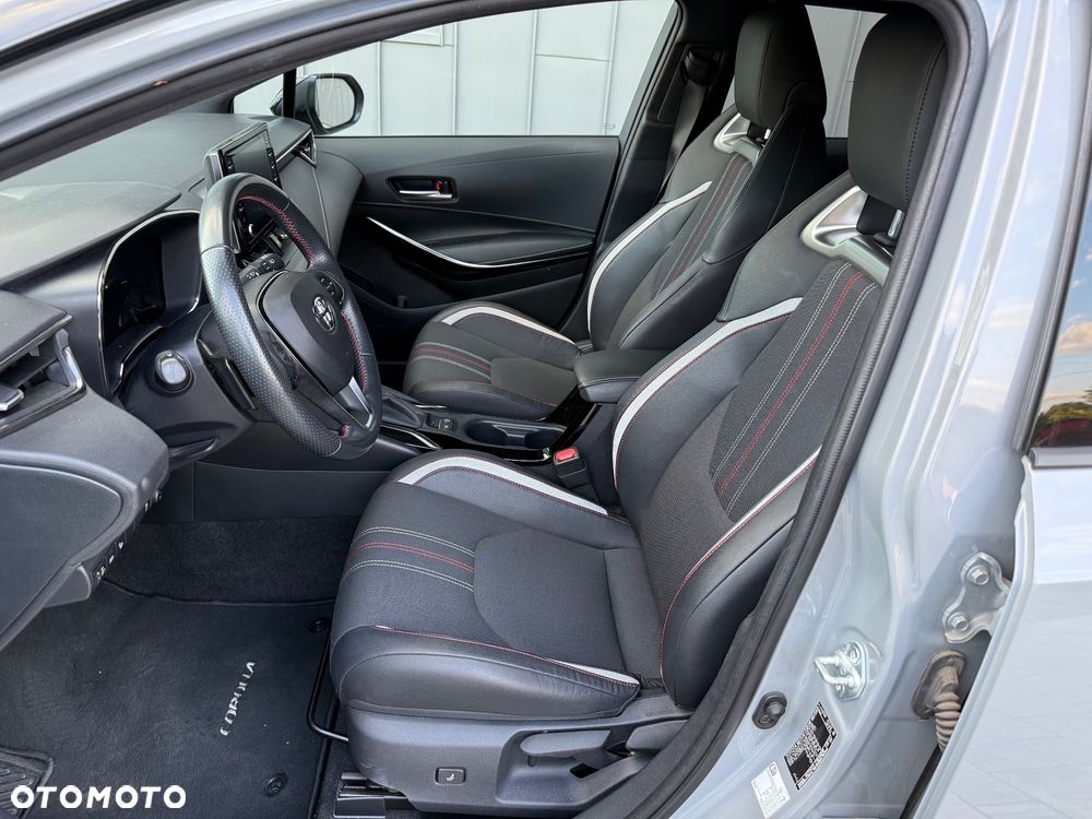 Toyota Corolla 2.0 Hybrid GR Sport - 10