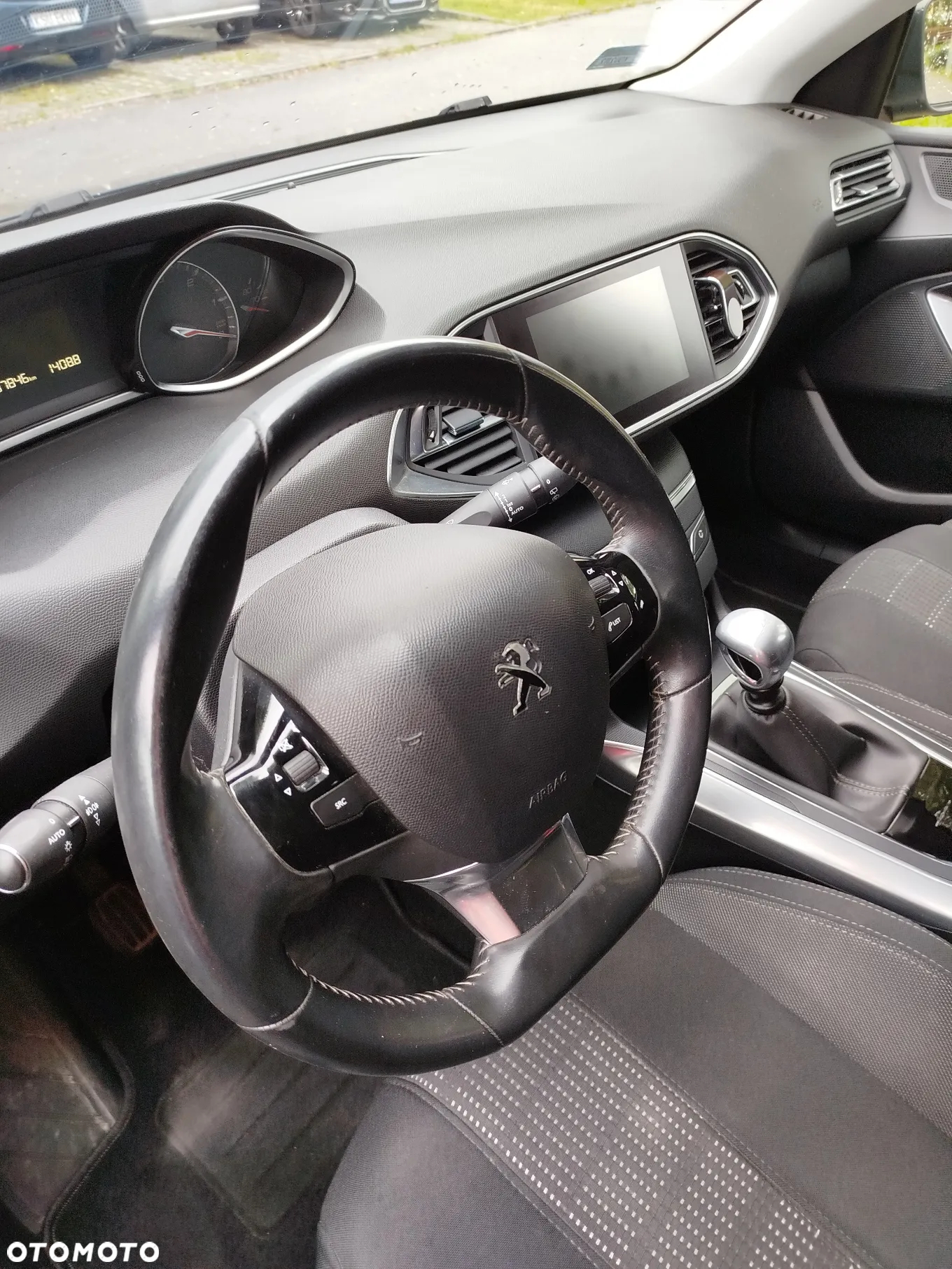 Peugeot 308 SW 1.6 e-HDi Allure S&S - 13