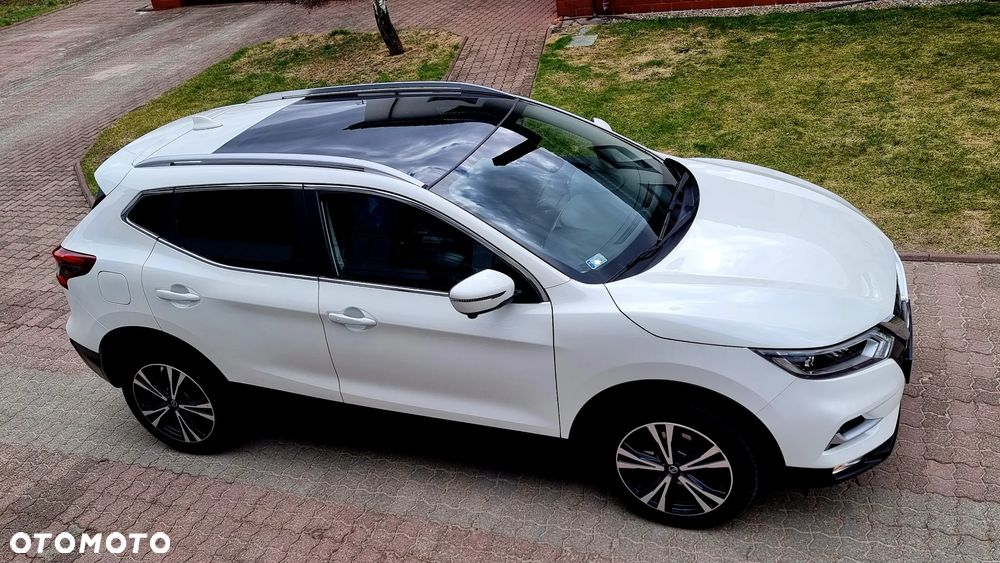 Nissan Qashqai 1.3 DIG-T N-Connecta - 24