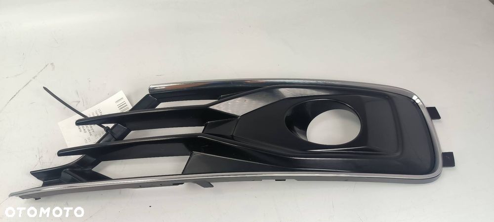 KRATKA HALOGENU PRAWA AUDI A6 C7 LIFT 4G0807681AE - 1