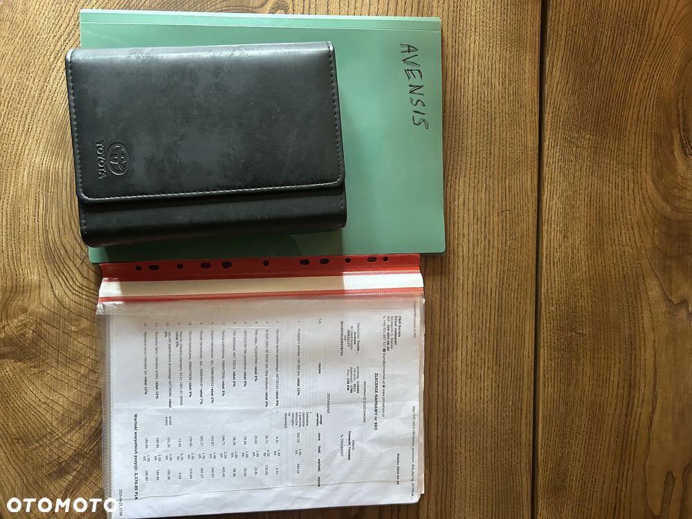 Toyota Avensis 1.8 Premium - 33