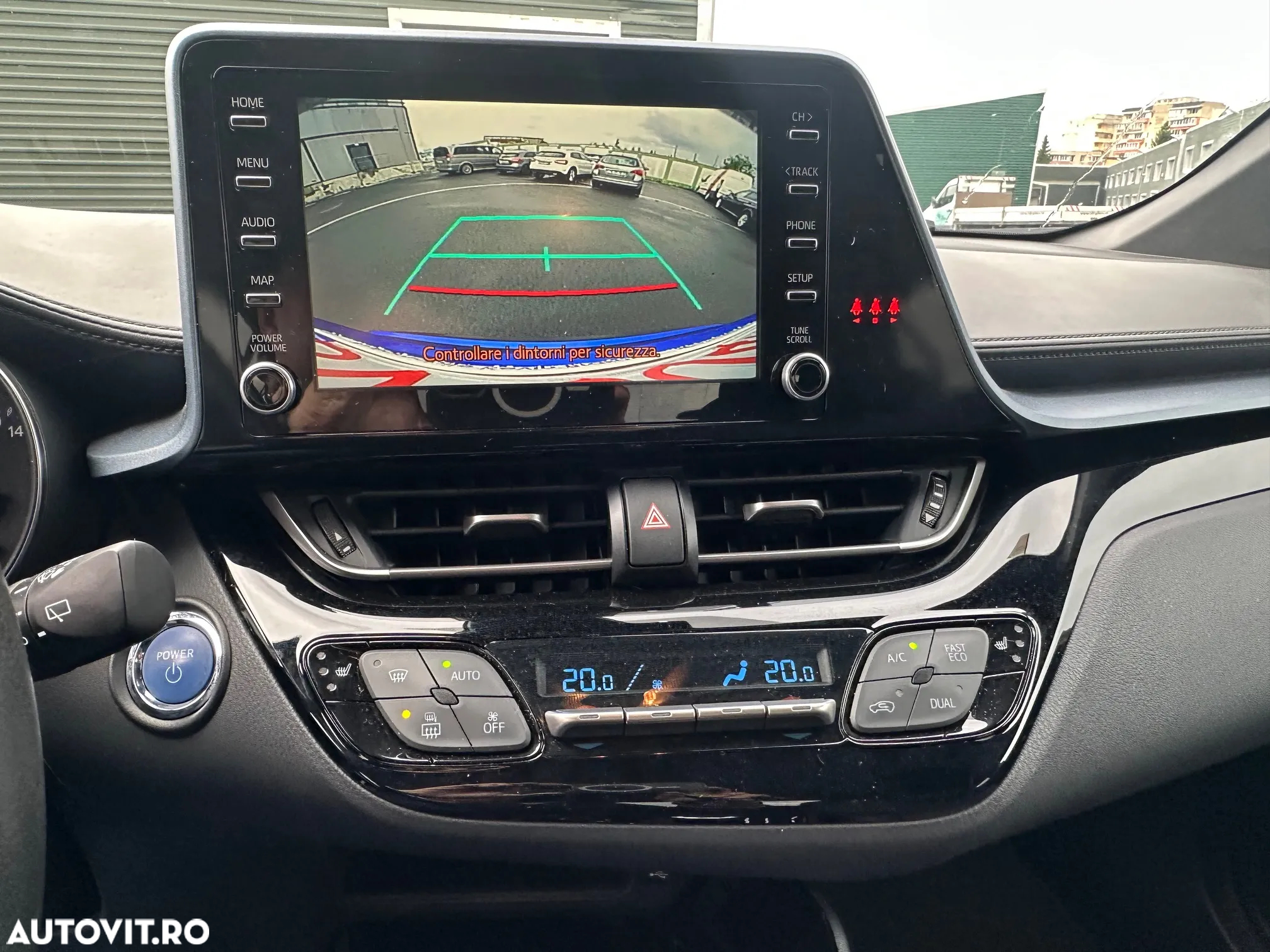 Toyota C-HR 2.0 HSD 184 CP 4x2 CVT Classy Bi-Tone - 13