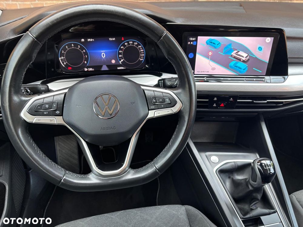 Volkswagen Golf - 33