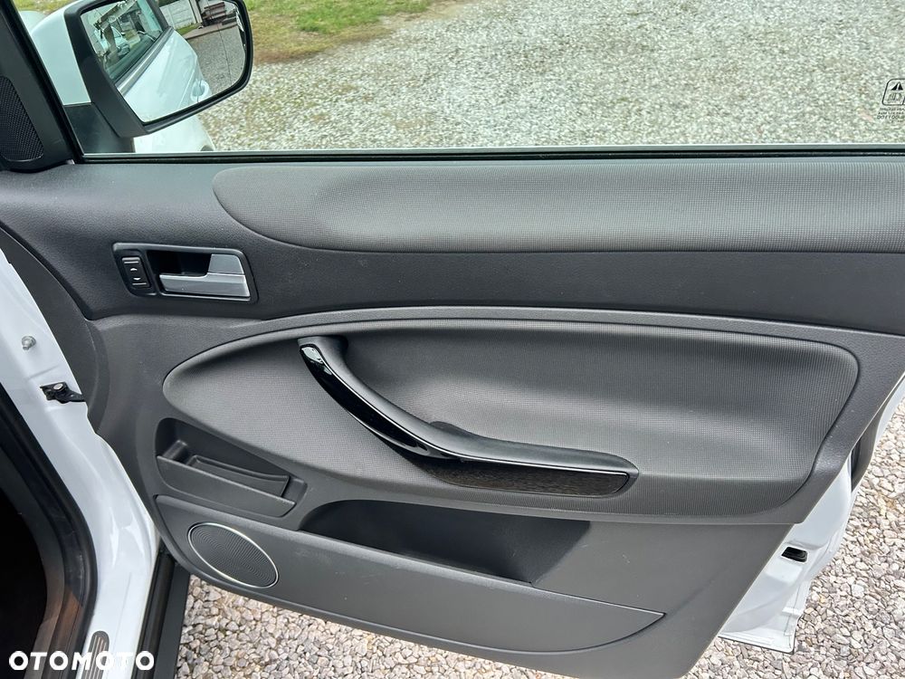 Ford Kuga 2.0 TDCi 4WD Titanium - 22
