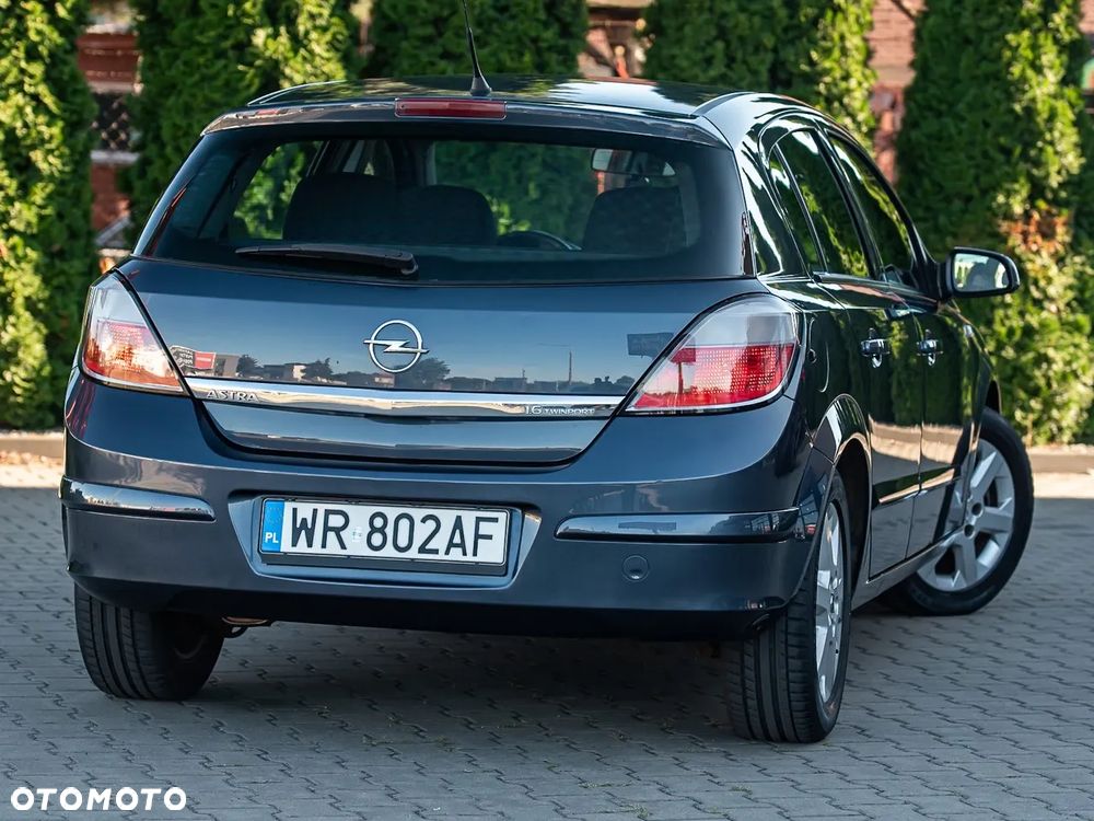 Opel Astra 1.6 Cosmo - 9