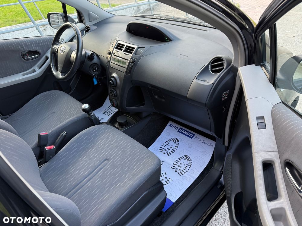Toyota Yaris 1.33 Sol - 13