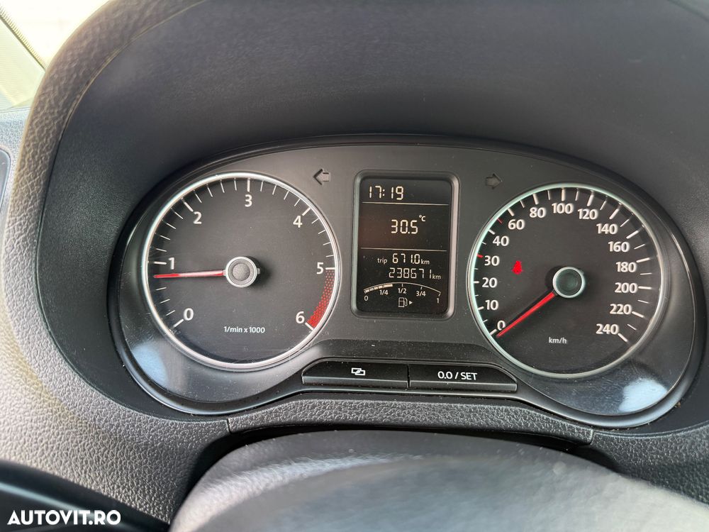 Volkswagen Polo 1.2 TDI Blue Motion - 24