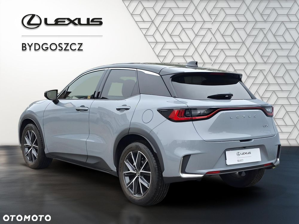 Lexus LBX 1.5 Hybrid Emotion - 4