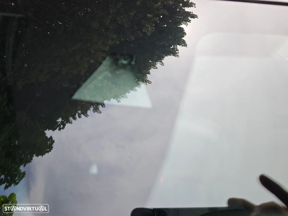 Peugeot e-208 Allure - 35