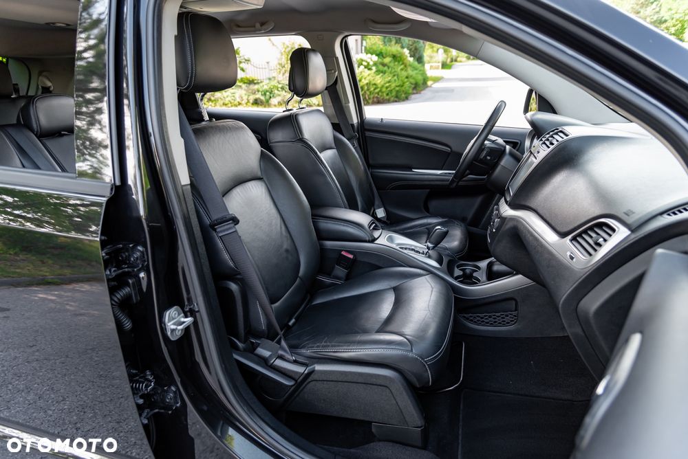 Fiat Freemont 2.0 Multijet Lounge AWD - 25