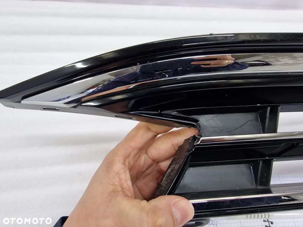 VW SPORTSVAN LIFT 17- ATRAPA / GRILL PRZEDNI PRZÓD POD RADAR , NR 510853653H / 510853651AN/AP , NR AUKCJI GR92 - 26