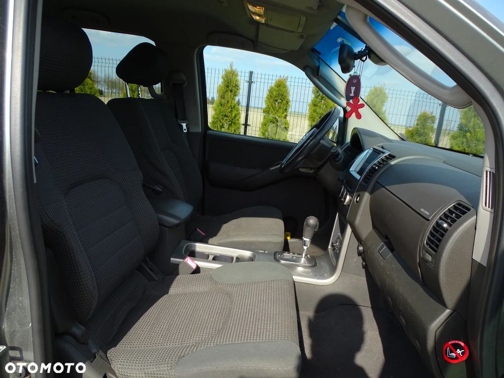 Nissan Pathfinder 2.5 DCi Elegance + - 21